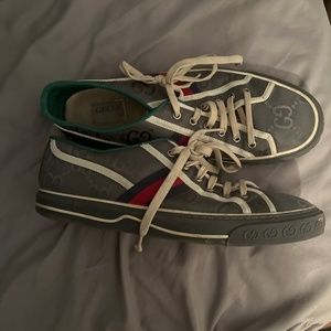 Gucci shoes